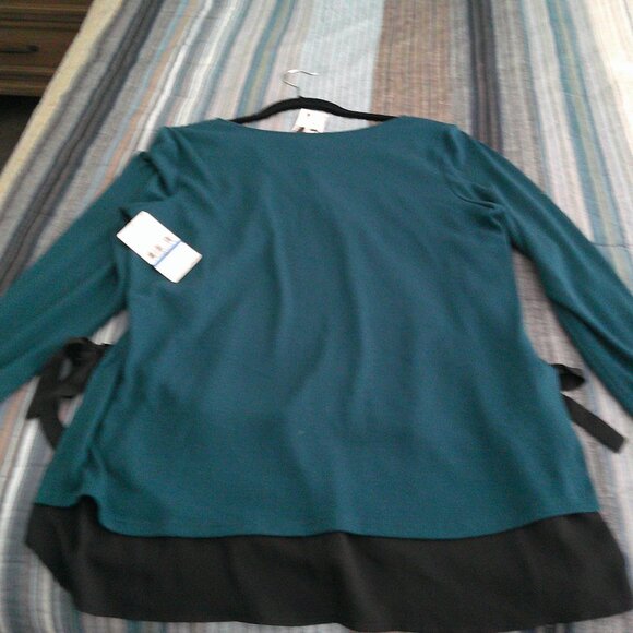 Karen Kane Mixed Haute Stuff Side tie sweater Join the conversation NEW Size XL - Picture 5 of 5